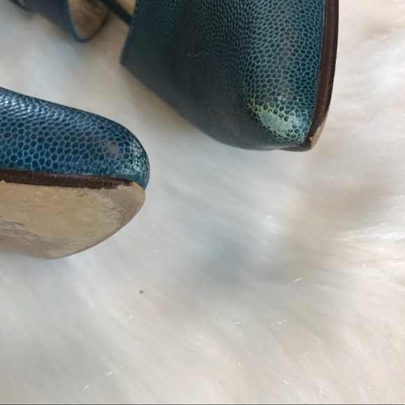 John Fluevog Teal Embossed Pointed Cutout Heels - Picture 7 of 8